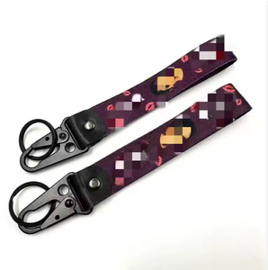 Vente en gros populaire Anime Vintage Mousqueton Porte-clés US Basketball Football Club Design Culture Imprimé Métal pour Boucle Dessin Animé - Product Image 4