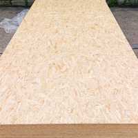 Panneaux OSB en bois de pin à 3 couches écologiques de 12 mm pour la décoration intérieure et les meubles