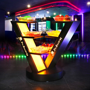 Support à fruits en métal en forme de V à trois niveaux, éclairé par LED, pour la présentation de collations lors de fêtes - Product Image 2