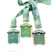 Médaille sportive en métal gravée de basket-ball en alliage de zinc plaqué, vente chaude