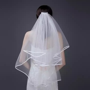 Velo de Novia de Tul Suave con Borde Blanco, Elegante Accesorio de Boda para Novia, Longitud Personalizable - Product Image 3