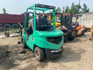 Chariot élévateur manuel d'occasion pour mitsubishi, appareil de deux roues diesel, 3 tonnes, FD30, seconde main - Product Image 3