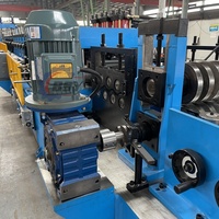 Machine de formage à froid entièrement automatique pour poutrelles C et Z, haute précision, avec commande PLC et découpe hydraulique.