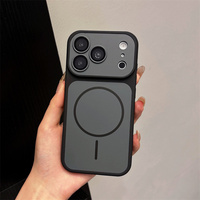 Coque magnétique aux couleurs tendance pour iPhone 18 17 Pro Max avec protection intégrée de l'objectif de l'appareil photo, coque bordeaux pour iPhone