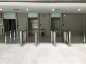 304 acier inoxydable automatique haute sécurité contrôle d'accès piétonnier balançoire barrière porte de vitesse tourniquet balançoire porte de barrière - Product Image 6