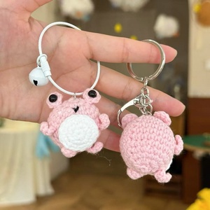 Porte-clés grenouille en peluche amigurumi au crochet, porte-bonheur créatif, fait main, mini grenouille en tricot et crochet - Product Image 5