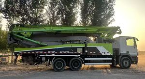 โรงงานจีนแบรนด์ชั้นนำจำหน่ายรถปั๊มคอนกรีต Sinotruk HB69V 38 เมตร รุ่นใหม่ ขายดี รถบรรทุกปั๊มคอนกรีตดีเซล ระบบไฮดรอลิกเต็มรูปแบบ ยูโร 2 - Product Image 4