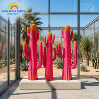 Sculpture en fibre de verre en forme de cactus, éclairage féérique décoratif, ambiance vacances relaxantes pour maisons d'hôtes, hôtels et villas