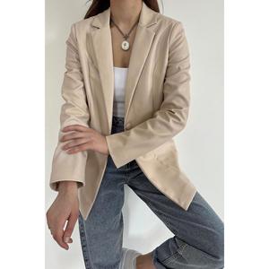 Chaqueta de Cuero Reversible Beige con Botones al por Mayor, Logotipo Personalizable, Prenda Exterior de Piel de Vaca, Característica de Piel de Oveja, Chaqueta Bomber Universitaria Sólida - Product Image 3