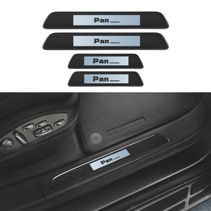Bande décorative de seuil en fibre de carbone, bande décorative de seuil de porte automobile en carbone sec brillant pour Cayenne Macan Panamera - Product Image 4