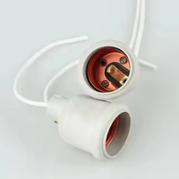 Usine E27 Vis Blanc Étanche PVC Silicone Suspendu Ampoule Support de Lampe Douille pour Usage Extérieur