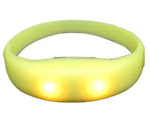 Pulsera LED de silicona con control remoto para fiesta y evento, pulsera de silicona con logotipo personalizado