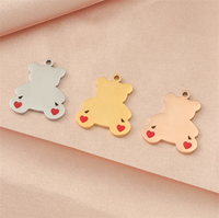 Breloque en émail en forme de cœur rouge et d'ours mignon, personnalisable avec votre logo, en acier inoxydable, pour la fabrication de bijoux DIY, de la marque Yiwu Aceon