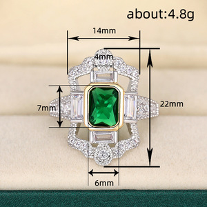 Anello di Lusso con Taglio Principessa per Donne, Gioiello da Dito Audace ed Elegante - Product Image 5