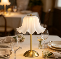 Lampe de table minimaliste moderne trois couleurs, lampe de chevet pour chambre à coucher, lampe décorative d'ambiance de luxe