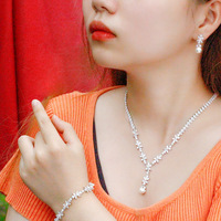 Ensemble de bijoux de mariage en cristal CZ plaqué argent, 3 pièces, pendentifs en forme de fleur, collier, bracelet et boucles d'oreilles pour femmes