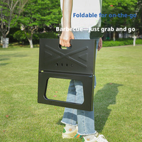 Barbecue portable pliable X pour l'extérieur, grille légère et pliable pour charbon de bois, idéal pour le camping, les pique-niques et les barbecues en jardin.