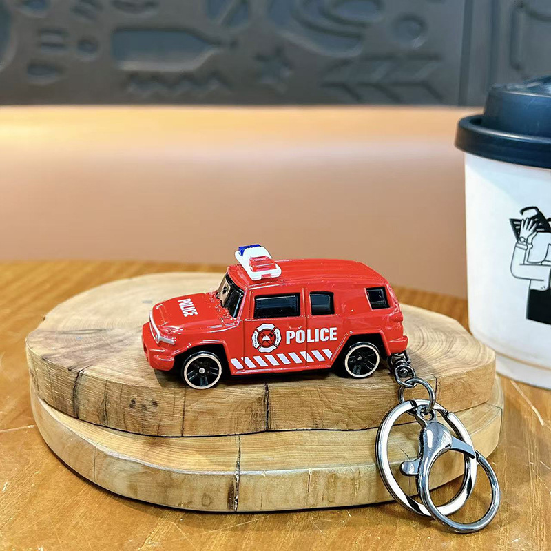 Red alloy pull-back police car pendant
