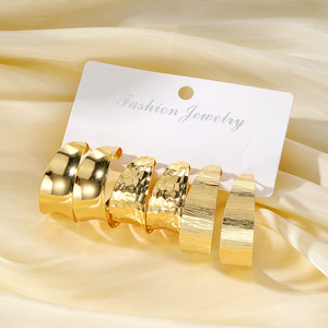 Set di Orecchini a Cerchio con Grandi Farfalle alla Moda, Placcati in Oro, Design Geometrico Semplice per Gioielli da Donna - Product Image 4