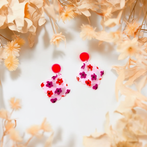 Orecchini Dipinti con Design Floreale Rosa, Set di 12 Pezzi di Gioielli alla Moda - Product Image 3