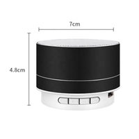 Mini altavoz inalámbrico Q5 portátil para exteriores con bajo de plástico intermitente LED para actividades al aire libre Batería de 2000mAh