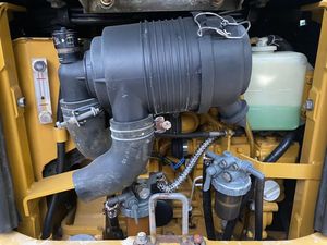 Utilizado para excavadora Cat 301 fabricada en Japón con componente de motor central - Product Image 5