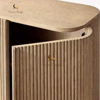 Buffet en bois de chêne naturel cannelé avec rangement dissimulé, grand plateau plat, coins minimalistes, meuble de rangement design
