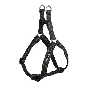 Benutzer definierte einfarbige Hunde <span class=keywords><strong>training</strong></span> Walking Pet Weste Geschirr Schritt in Hunde geschirr Y Form - Product Image 6