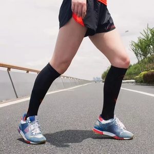 Factory Custom Kid Adult Cotton Anti Slip Sport Trampoline <b>Socks</b> Sport Grip <b>Socks</b> High Quality Wholesale - Product Image 6