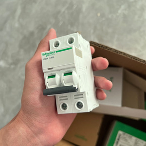 <span class=keywords><strong>Schneider</strong></span> Motor devre kesici GV3-P40 GV3-P50 GV3-P65 GV3-P73 GV3-P80 Motor kaçak akım şalteri devre kesici - Product Image 5