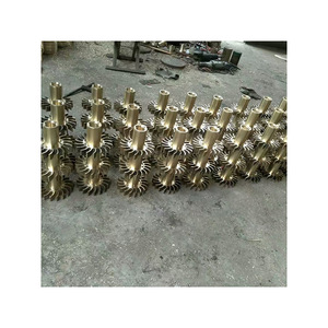 Impulsor de cobre con aspas dentadas, tipo cerrado, acabado pulido, montaje universal para bomba centrífuga - Product Image 1