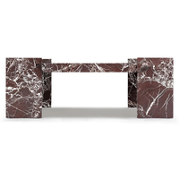 Table basse carrée en marbre avec plateau en dalle, structure robuste en bloc, pierre de qualité supérieure pour l'aménagement intérieur haut de gamme – Dream Home
