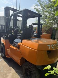 Used Japan Mitsu KOMAT TCM TOYO FD50 <b>Forklift</b> with LPG Power Source and Two Stage Mast - Product Image 4