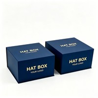 Boîte rigide magnétique mate personnalisée de style livre pour l'emballage de casquettes de baseball, boîte cadeau de luxe en carton pour chapeau avec logo