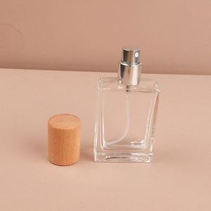 Disponible en Stock: Botella de Perfume Cuadrada de Vidrio Grueso de 30ml, 50ml y 100ml, de Lujo y Moderna, con Pulverizador y Tapa de Rosca, Ecológica, para Limpiador Facial - Product Image 6