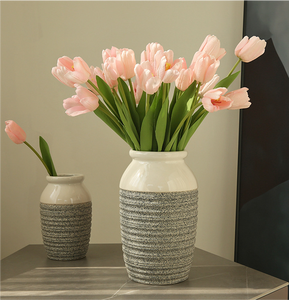 Flor Artificial Individual con Textura Similar a un Tulipán, Adecuada para Decoración del Hogar, Tacto Humectante, Arreglo Floral Artificial - Product Image 3