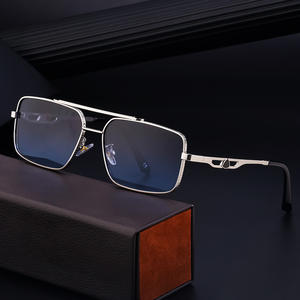 Lunettes de soleil carrées en métal pour hommes Cy-Gz1294, verres PC UV400, style conduite à double pont, monture noire C1 double gris - Product Image 1