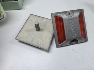 Nhôm đường Stud giao thông phản xạ Mèo Mắt phản xạ thấp hơn giá an toàn đường cảnh báo sản phẩm trên thị trường - Product Image 2