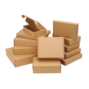 Scatola Pieghevole Personalizzata in Cartone Ondulato Kraft per Spedizioni Express di Abbigliamento e Intimo - Product Image 1