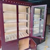 Vente chaude NOUVEAU Design Humidor Armoire À Cigares Solide Espagnol Ceder Étagères Vitrine À Cigares Classique Humidor Boîte À Cigares Armoire