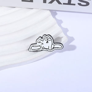 Divertido gato hambriento Feed ME esmalte Pin <span class=keywords><strong>Simon</strong></span> es gato dibujos animados humorístico gatito broche solapa mochila insignia joyería regalo para amigos - Product Image 2