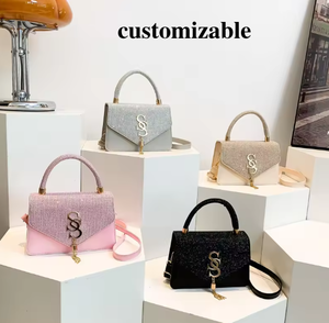 알파벳 액세서리 여성 패션 트렌디 심플 크로스바디 숄더백 작은 사각형 싱글 스트랩 지퍼 PU 가죽 도매 - Product Image 2