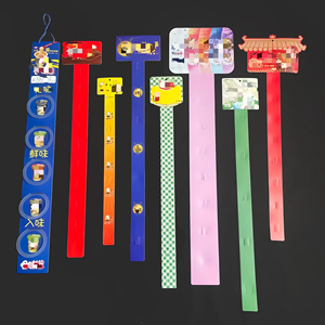Clips de Plástico Inyectado Personalizados con 12 Ganchos para Exhibición en Tiendas, Tiras para Colgar en Supermercados - Product Image 2