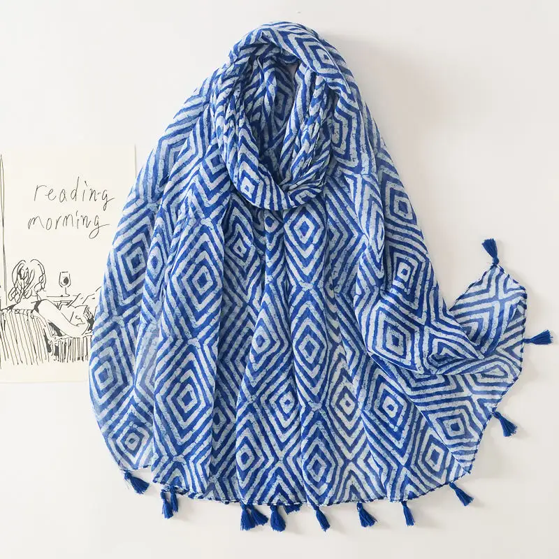 Nuevas bufandas de algodón con estampado de flores azules de lujo, chales para mujer, hiyab suave y fino de 180x90CM, chal de gasa de algodón con patrón Floral con borla