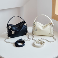 Sac à main en cuir PU pour femme avec logo personnalisé, sac à bandoulière tendance avec chaîne, sac à main décontracté vintage pour le quotidien et les trajets, avec anse détachable