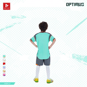 ชุดเสื้อฟุตบอลหรูหราสำหรับทุกเพศ ผลิตจากโพลีเอสเตอร์ 100% พิมพ์ลายด้วยความร้อน รับทำโลโก้ตามสั่ง บริการ OEM สีสันปรับแต่งได้ - Product Image 1