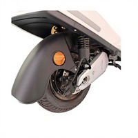 Moto électrique haute vitesse pour adultes, moteur 72V 1500W, batterie lithium amovible, frein à disque hydraulique, certifiée CEE pour usage urbain