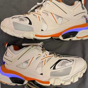 Productos de Tendencia 2026, Zapatos Casuales de Diseño de Lujo con Luz LED 3.0 de Alta Calidad - Zapatos Deportivos Transpirables para Correr (Unisex) - Product Image 2