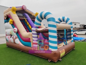 Château gonflable combiné toboggan et aire de jeux sur le thème du monde des bonbons, idéal <span class=keywords><strong>pour</strong></span> les fêtes d'enfants et la <span class=keywords><strong>location</strong></span> commerciale - Product Image 1