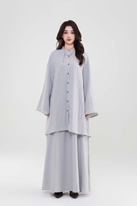 Ensemble Pudique 2 Pièces pour Femmes Musulmanes : Longue <span class=keywords><strong>Tunique</strong></span> Boutonnée et Jupe Longue Évasée Personnalisable - Product Image 4